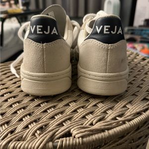 Veja women’s shoe